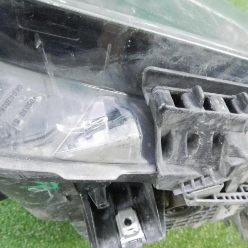 Фара левая BMW X1 F48 (2015-2019) LED (в пленке)