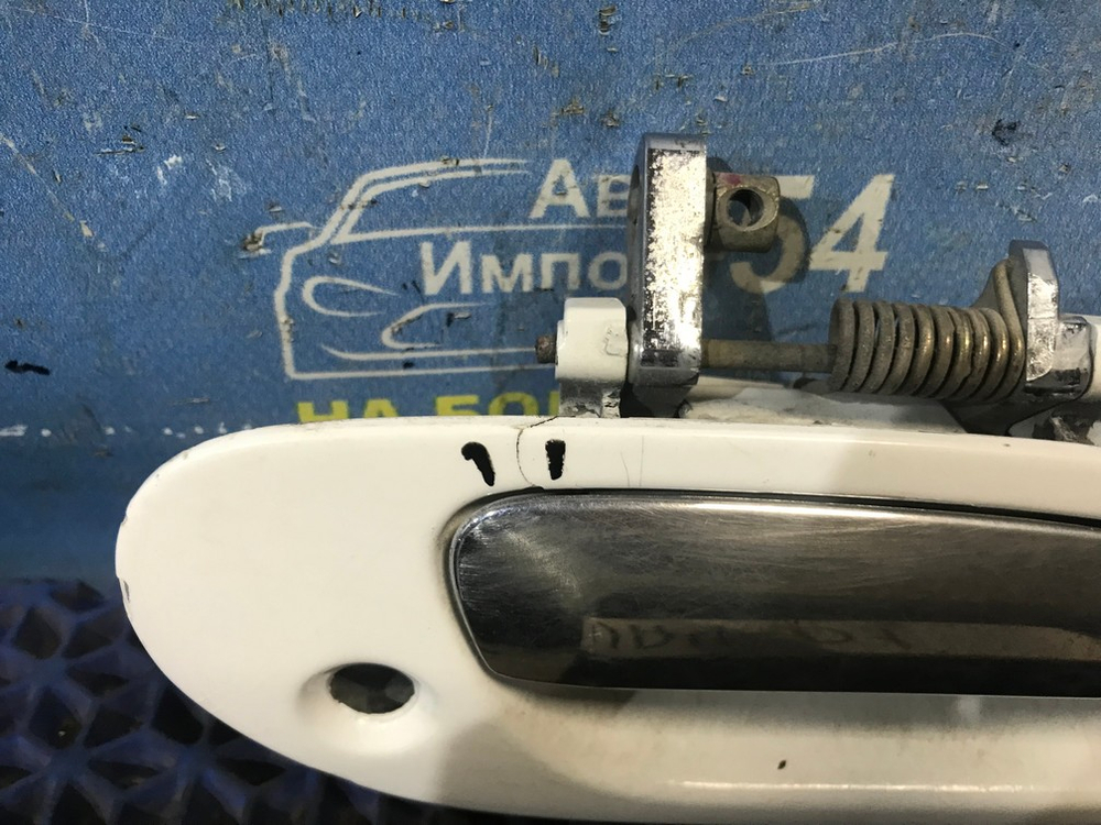 Ручка двери передней правой внешняя Honda INSPIRE 1999