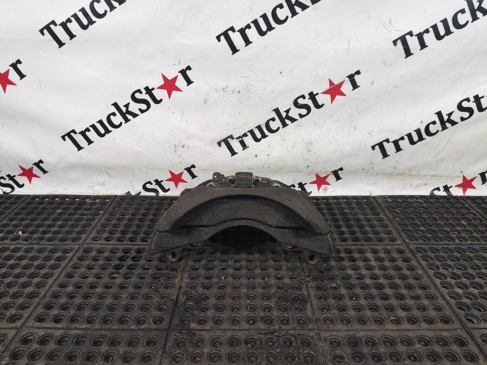 Суппорт передний правый