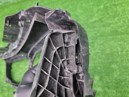 Воздуховод радиатора BMW M5 F90 (2020-2024)