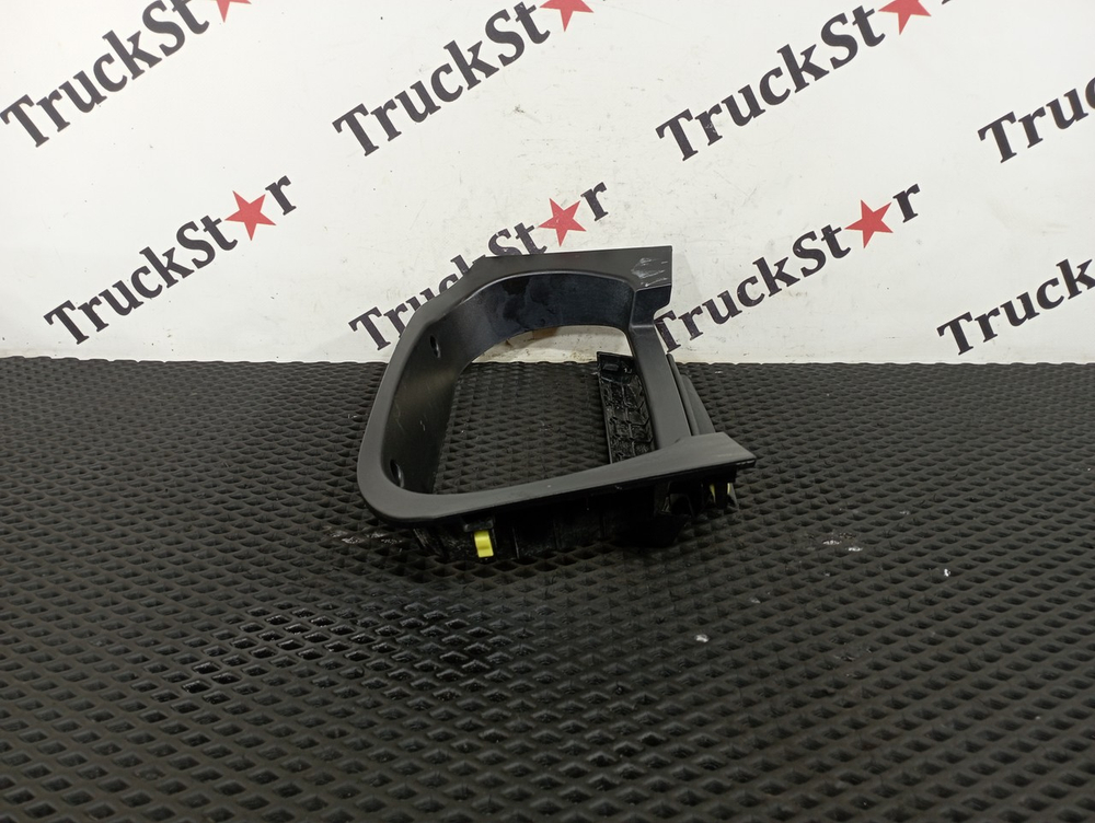 Накладка панели приборов 2023г