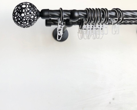 Карниз кованый витой для штор Шар ажурный d20/16 двухрядный, цвет черный матовый