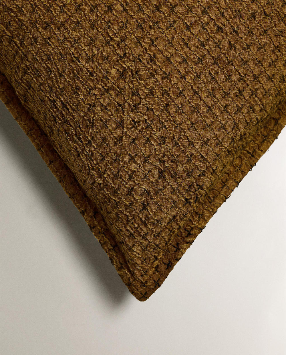 Zara Home наволочка декоративная из хлопка, горчичный, 45x45 см