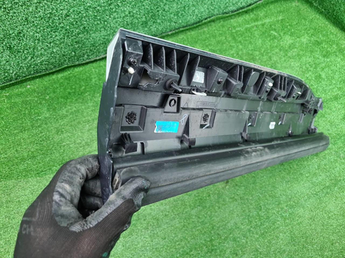 Накладка двери задняя правая Geely Monjaro (21-нв)