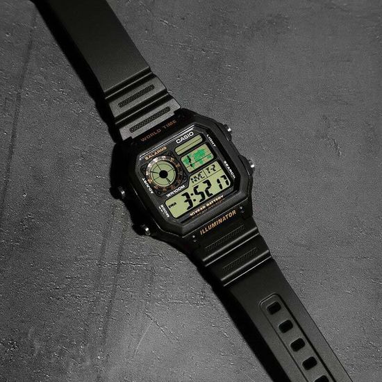 Наручные часы CASIO AE-1200WH-1B
