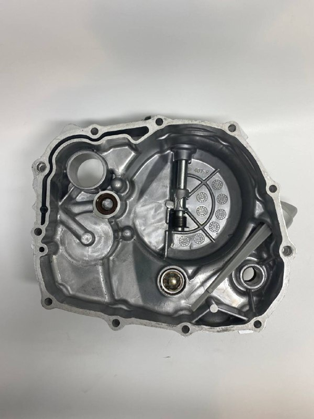 Крышка картера правая двигатель 174MN-3, CBS300