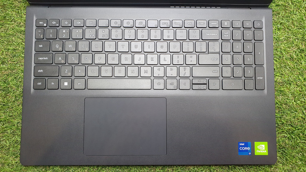 Ноутбук Dell i7-11/16Gb/MX350 2Gb/FHD/Vostro 3510 P112F [3510-5258]/Windows 10