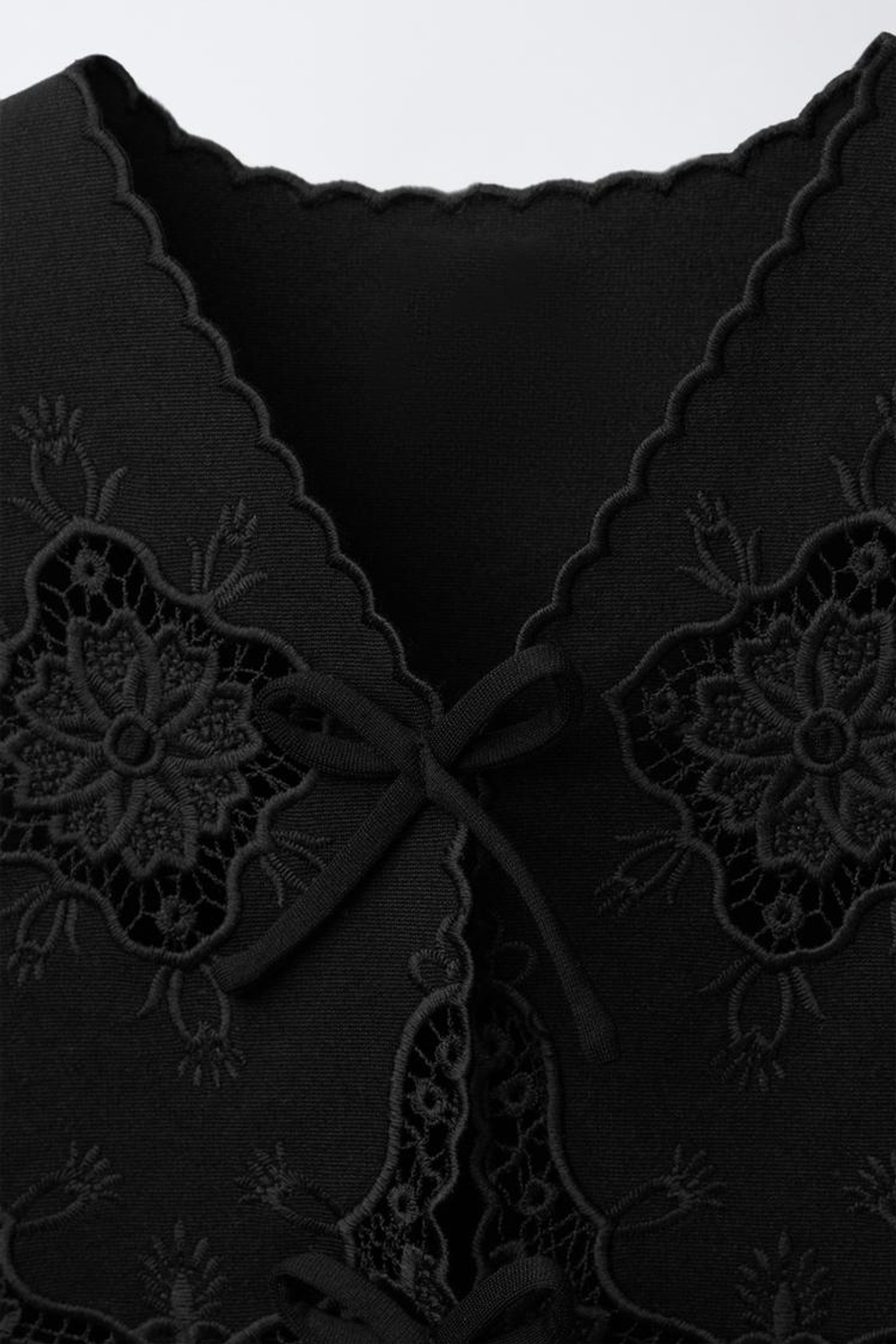 ZARA ЖИЛЕТ С ВЫШИВКОЙ, ЧЕРНЫЙ