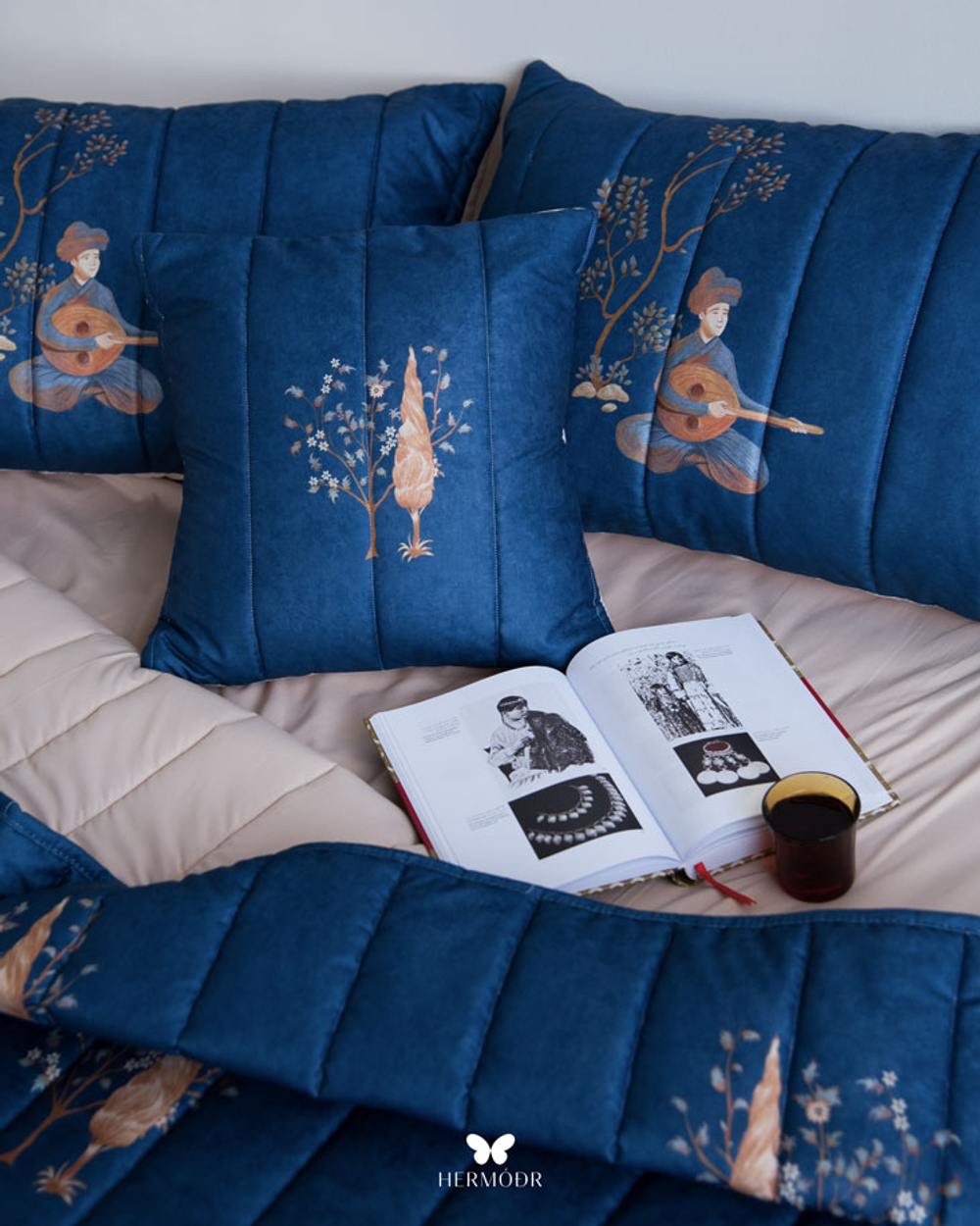 Комплект стеганного покрывала и 3 наволочек Soufiyan Chang Va ood Navy Hermodr 130220323 Иран