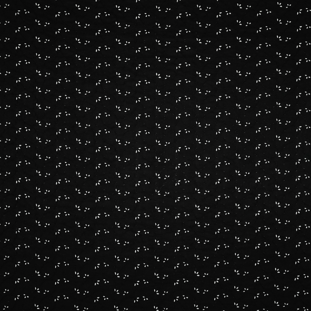 Шелковистое хлопковое шитье чёрного цвета