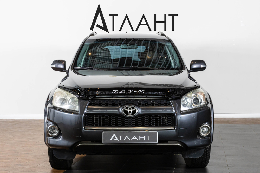 Toyota RAV4, 2011 год
