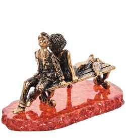 Народные промыслы AM-2170 Фигурка «Парочка-Беззаботные годы» (латунь, янтарь)