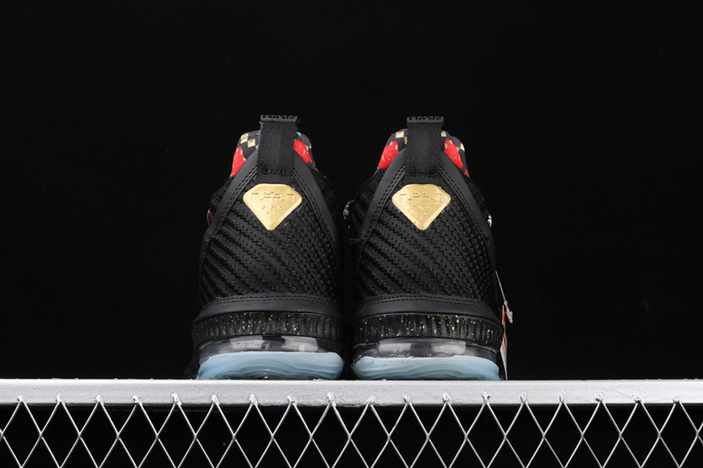 Watch the throne lebron 16 online