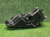 Фара правая VW Tiguan 1 (2011-2018) ксенон