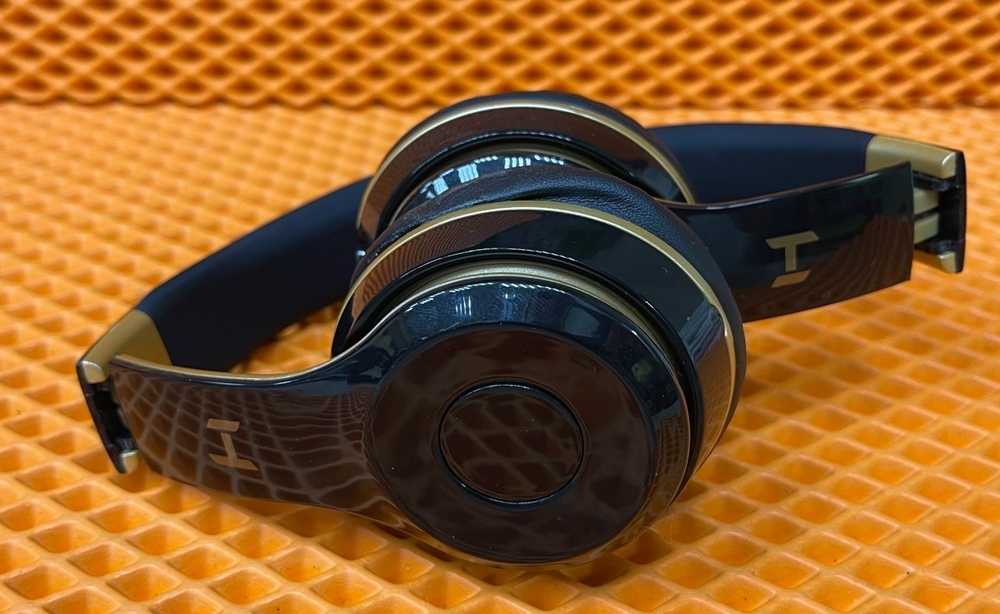 Беспроводные наушники HARPER HB-213