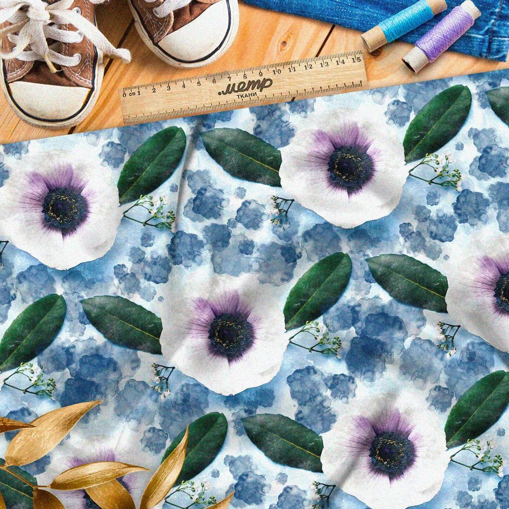 Ткань лён большие петуньи на фоне неба