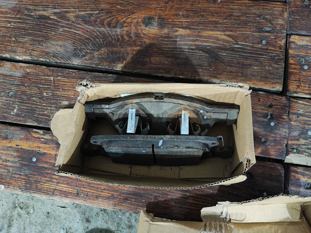 Диски тормозные передние + задние + колодки Changan CS95  Б/У Оригинал S4010310201