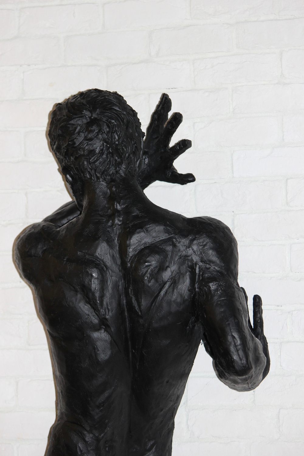 Скульптура Becoming