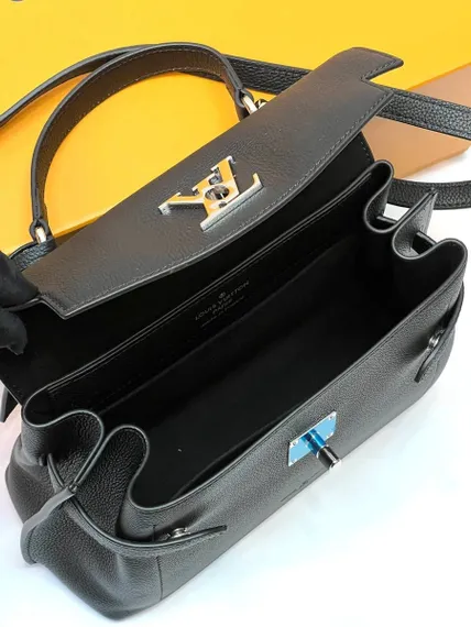 Сумка Louis Vuitton Lockme Ever Mini черный
