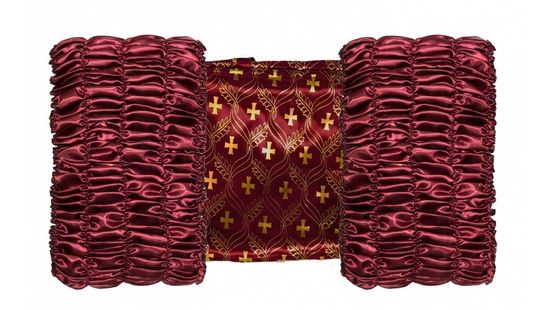 Обивка атласная бордо, крышка с золотым накатом