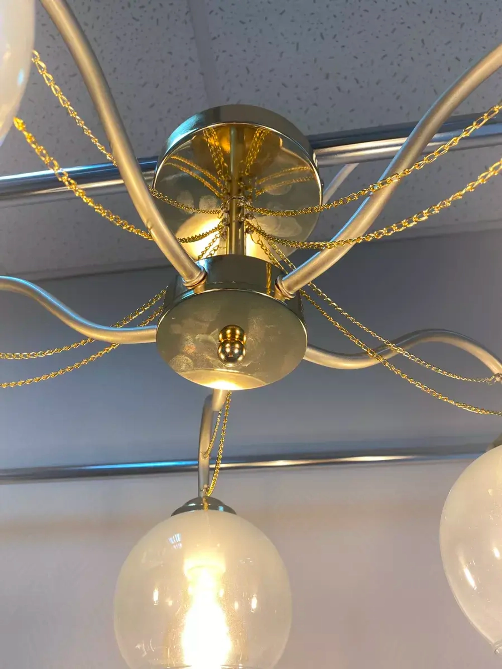 Люстра потолочная SALLY E27*5*60W золото, перламутр