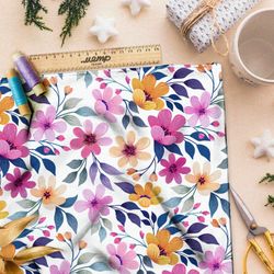 Ткань кулирная гладь яркие жёлтые и розовые ромашки на белом фоне