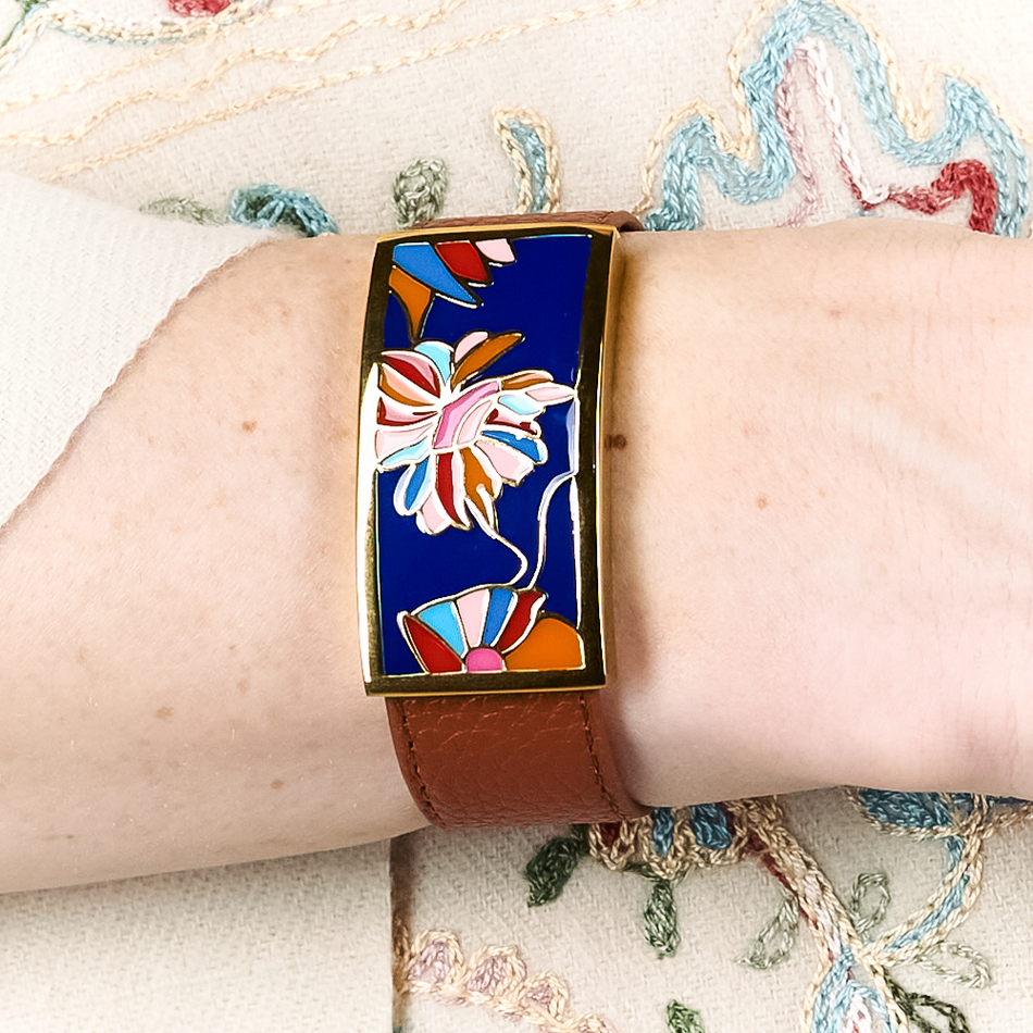 Браслет Fiore Luna на коричневом кожаном ремешке CB13599-9