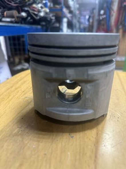 Поршень ГАЗ-24 53-1004015-22(93.5 классБ)