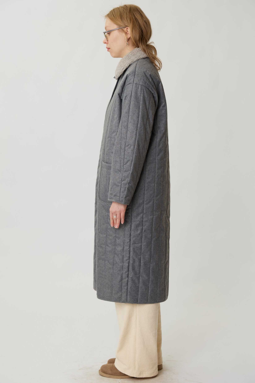 Стеганое пальто в серую елочку
