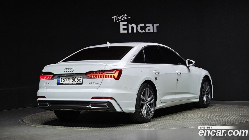 Audi A6 (C8) 45 TFSI Premium (11.2021)