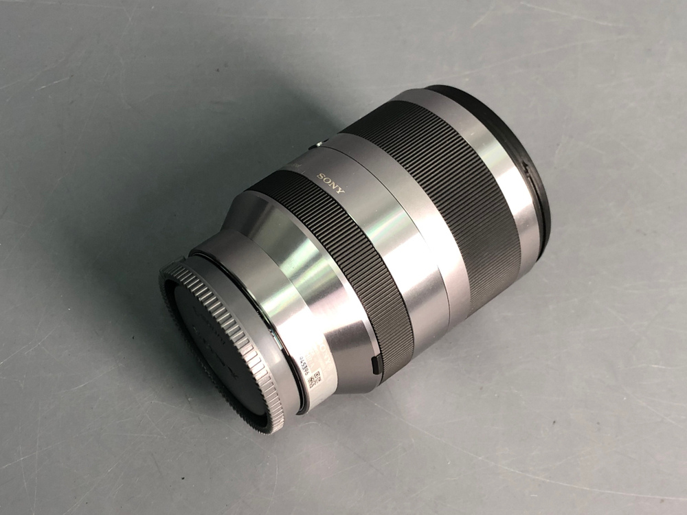 Sony E 18-200mm SEL-18200
