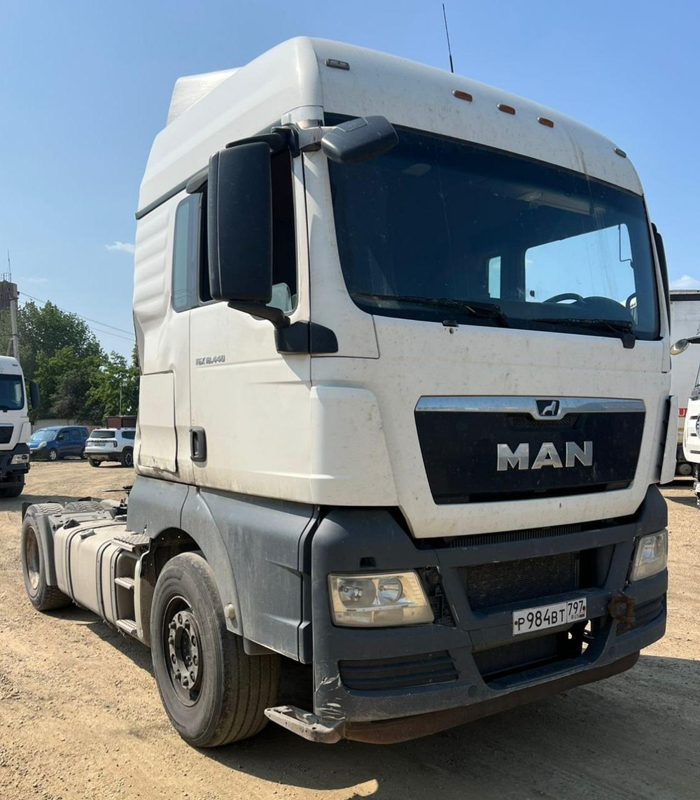 MAN TGX 4x2 Седельный тягач 18.440 4x2 BLS (Дизельный, 10,5 л, 441 л.с., АТ)