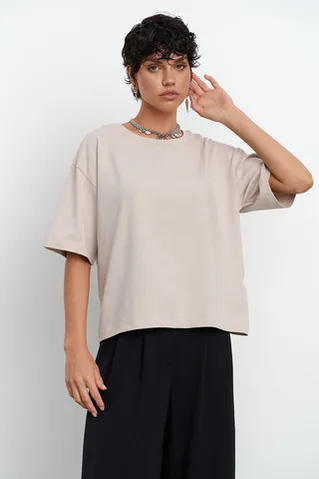 Футболка свободная серо-бежевого цвета