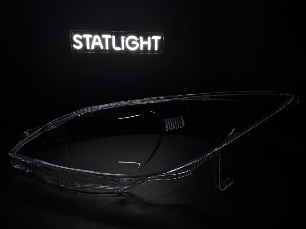 Левое стекло фары Mazda 3 BL 2008-2013