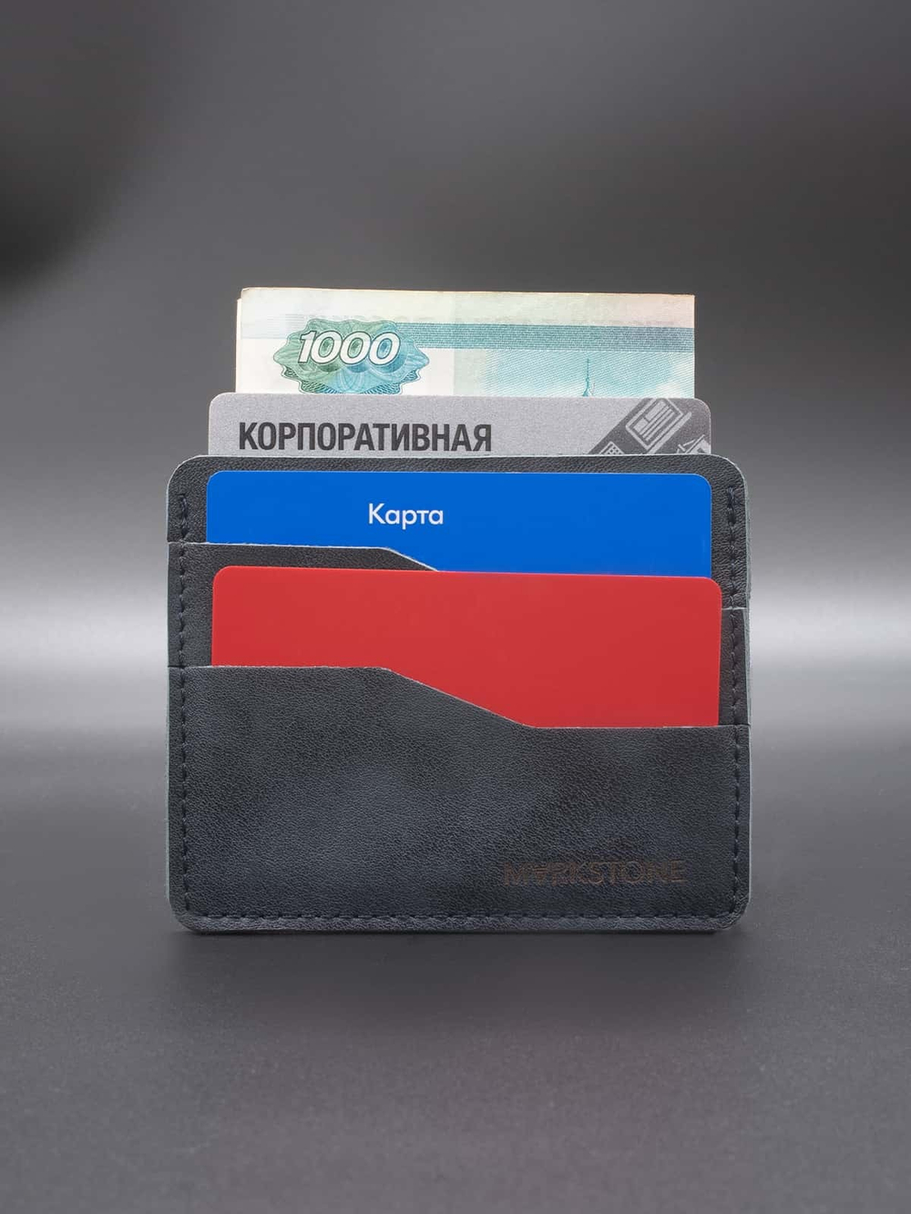 Изображение компактный картхолдер.
