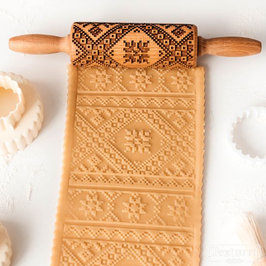 Малая скалка с узором Вышивка