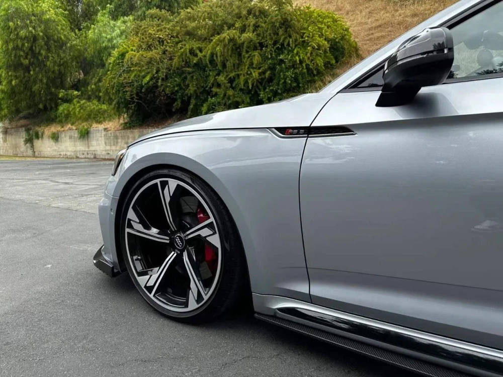 Карбоновый обвес для Audi RS5 2016-2018+ Ауди бампер диффузор губа юбки спойлер