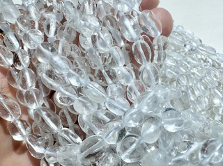 Нить бусин из горного хрусталя 8,5-11мм (галтовка)