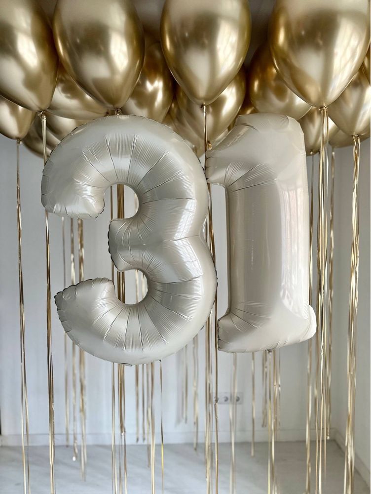 Воздушные гелиевые шарики под потолок хром золото на золотом дождике 31 год №4994