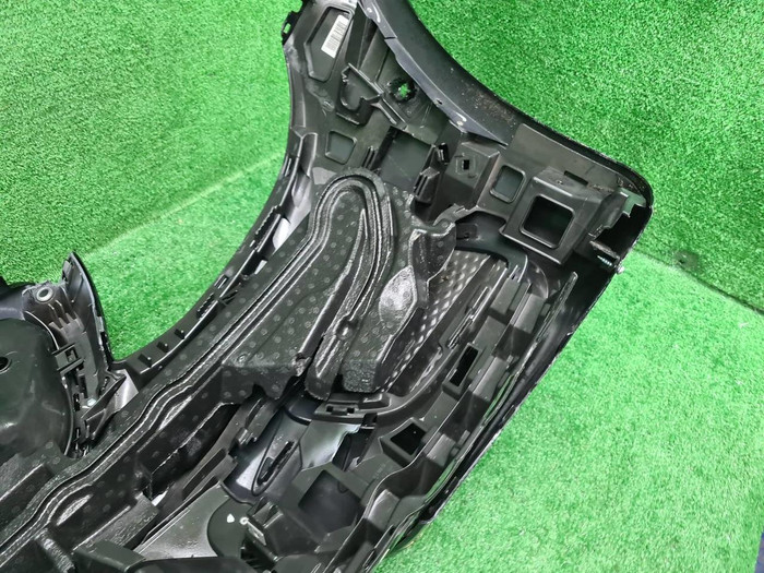 Бампер передний Mercedes E W213 16-21 AMG В сборе