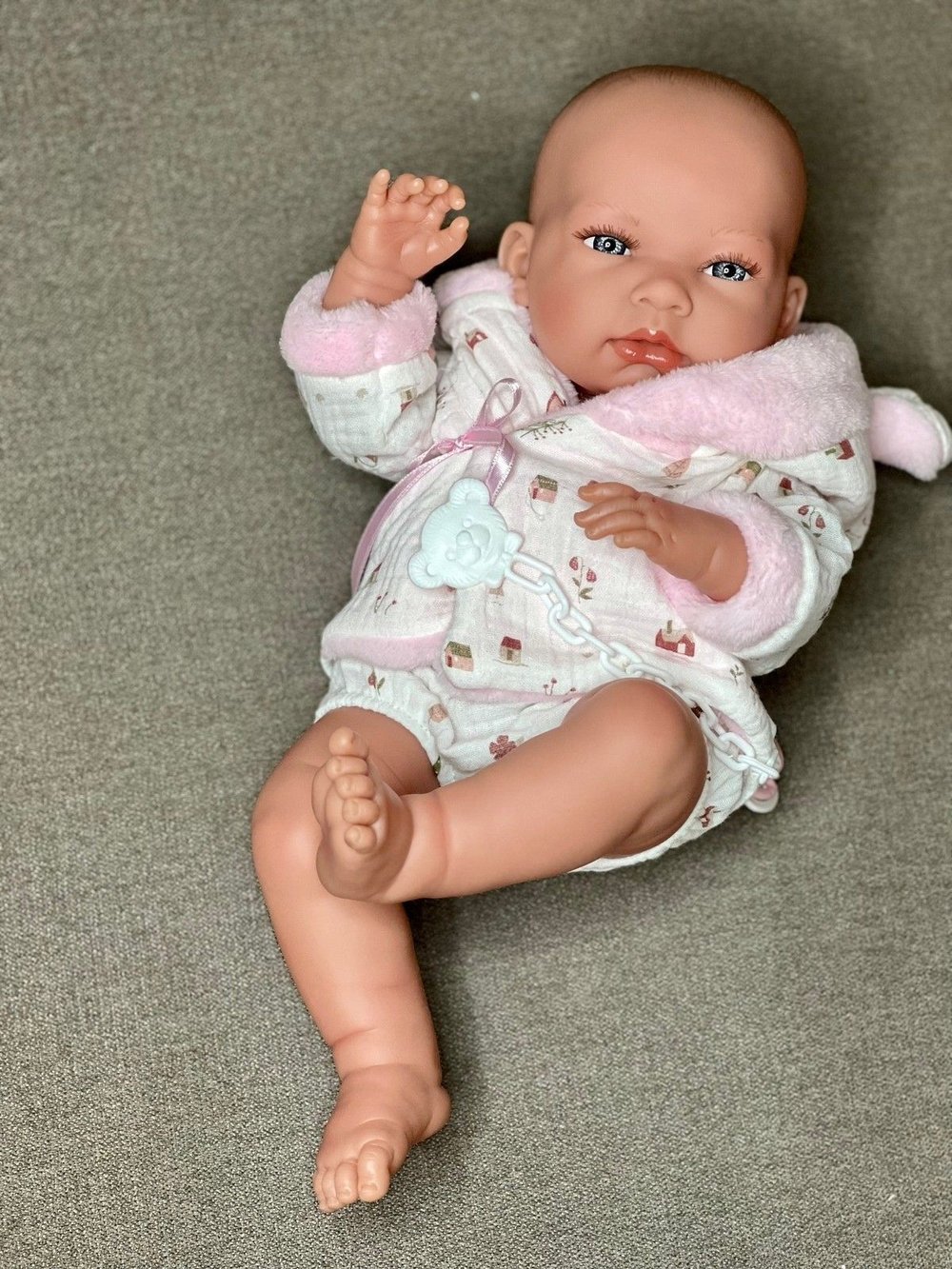 Кукла Llorens виниловая 40см Nica (73898)