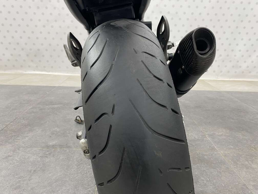 Suzuki Gladius SFV400 , 2014