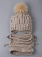 Шапка для мальчика зимняя вязаная и снуд