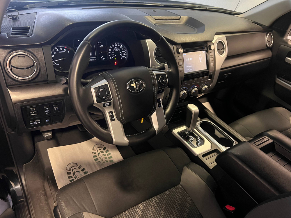 Toyota Tundra, 2017 год