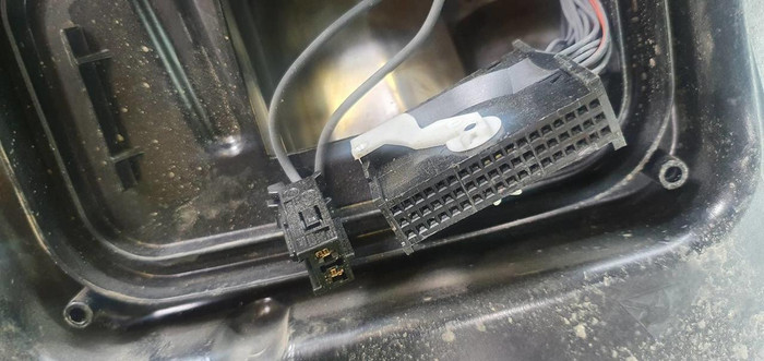 Битая Фара левая Mercedes E W213 (2020-2023) LED