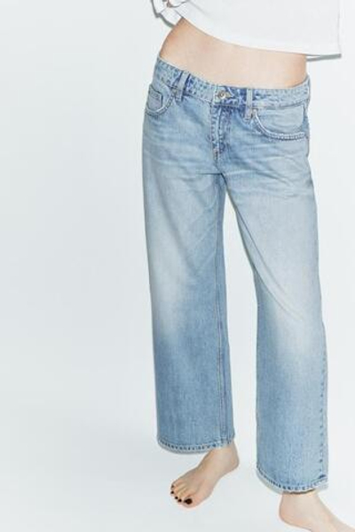 Джинсы TRF с низкой талией, короткими и широкими брючинами - ZARA