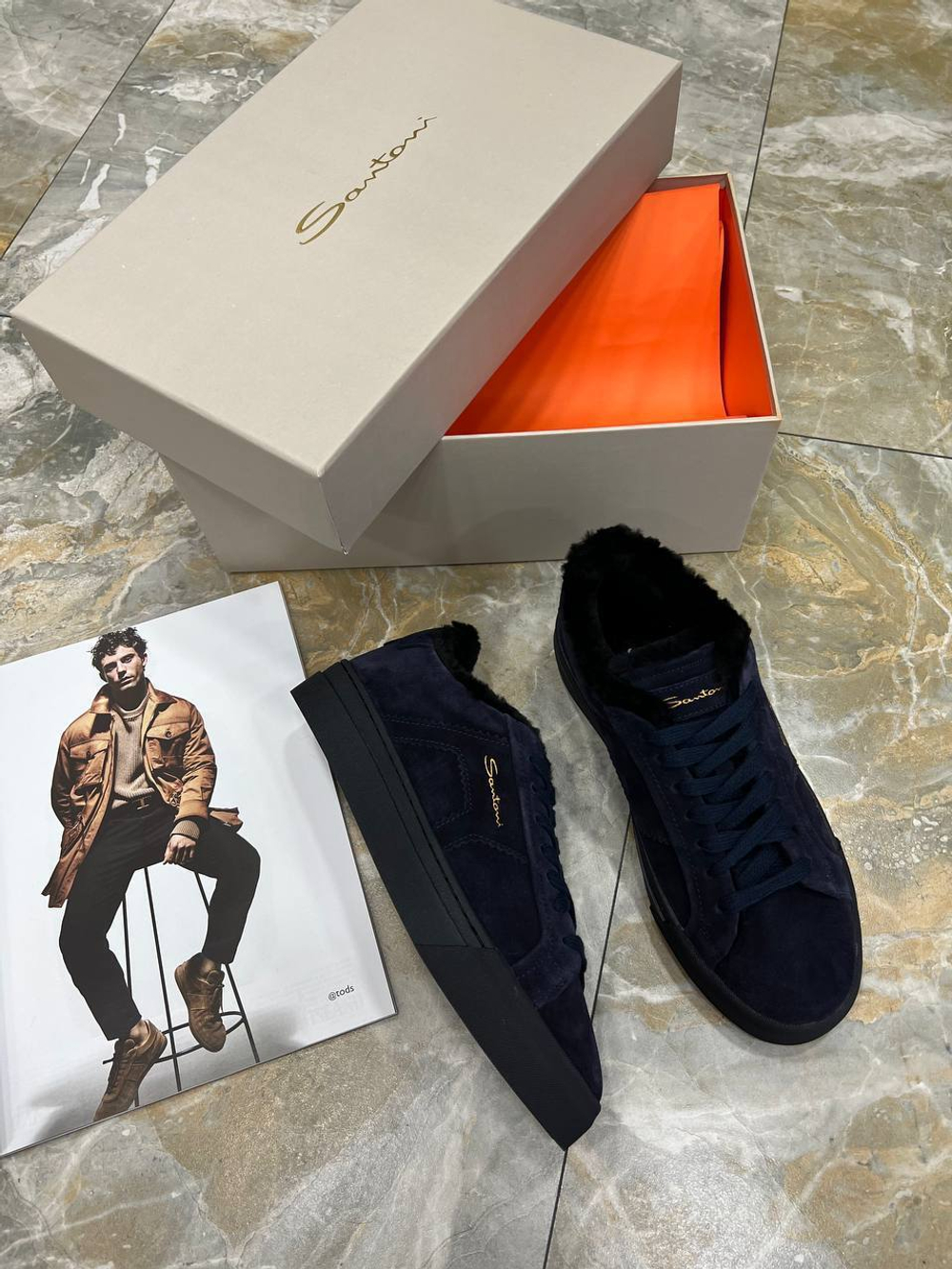Кроссовки Santoni