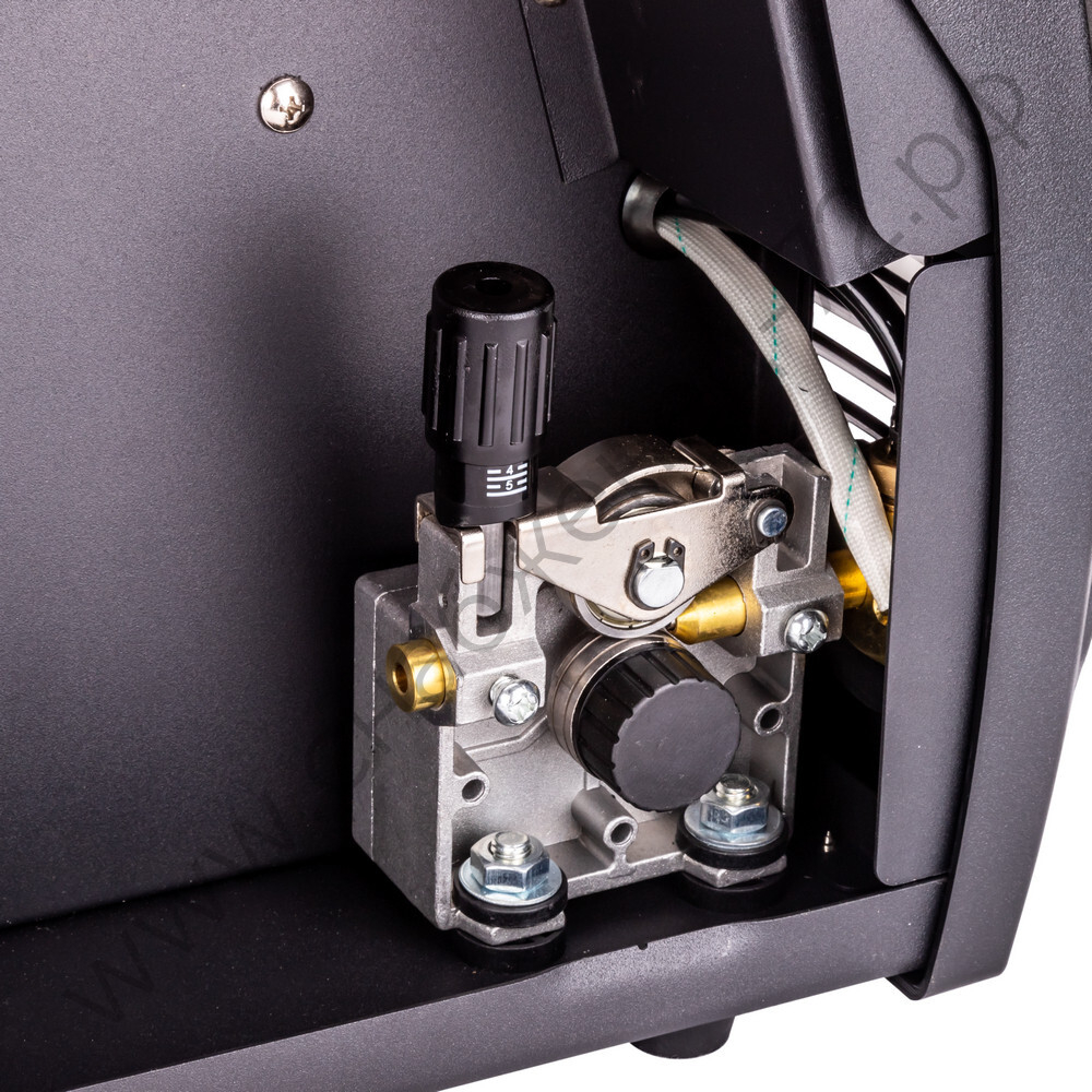 Сварочный полуавтомат KVAZARRUS MIG 200