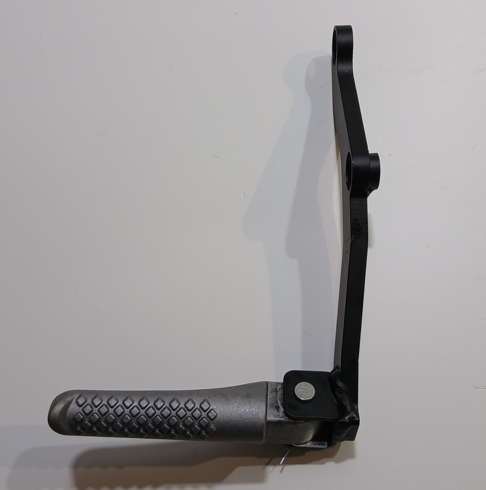 Подножка пассажира левая Мотоцикл KAYO K3-LM 250 MX