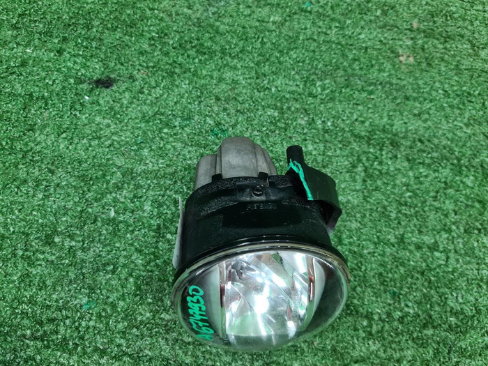 ПТФ левая Toyota Camry XV50 XV70 (2017-2021) LED